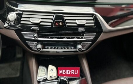 BMW 5 серия, 2023 год, 4 800 000 рублей, 11 фотография