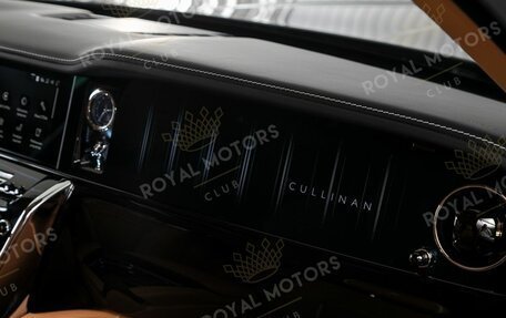 Rolls-Royce Cullinan, 2025 год, 59 000 000 рублей, 18 фотография