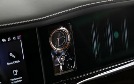 Rolls-Royce Cullinan, 2025 год, 59 000 000 рублей, 17 фотография