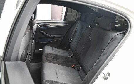 BMW 5 серия, 2019 год, 3 894 111 рублей, 9 фотография