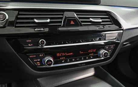 BMW 5 серия, 2019 год, 3 894 111 рублей, 13 фотография