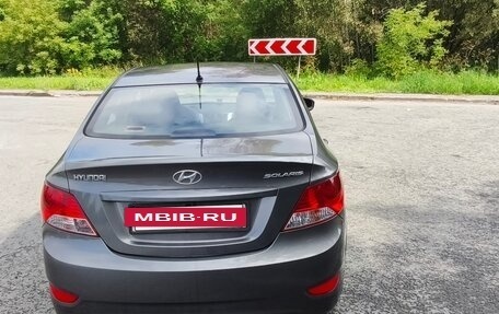 Hyundai Solaris II рестайлинг, 2013 год, 700 000 рублей, 6 фотография