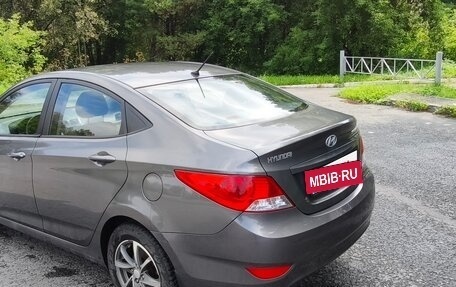 Hyundai Solaris II рестайлинг, 2013 год, 700 000 рублей, 7 фотография