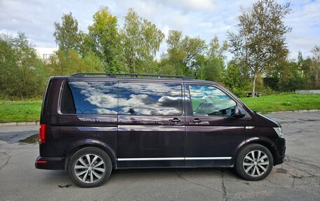 Volkswagen Multivan T6 рестайлинг, 2017 год, 3 450 000 рублей, 6 фотография