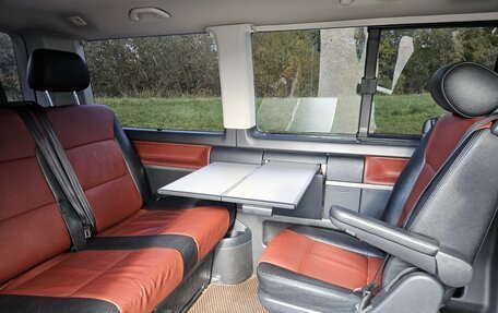 Volkswagen Multivan T6 рестайлинг, 2017 год, 3 450 000 рублей, 24 фотография