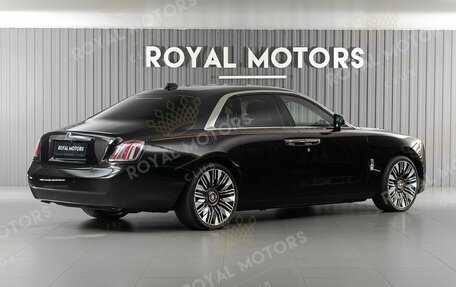 Rolls-Royce Ghost Series II рестайлинг, 2025 год, 50 000 000 рублей, 5 фотография