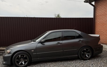 Toyota Altezza, 1999 год, 800 000 рублей, 5 фотография
