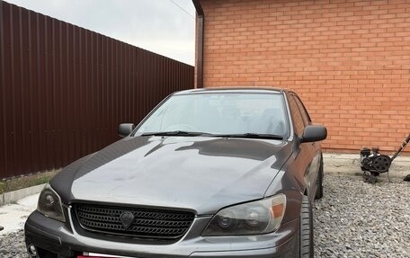 Toyota Altezza, 1999 год, 800 000 рублей, 2 фотография