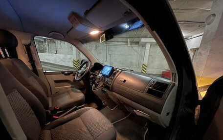 Volkswagen Caravelle T5, 2011 год, 2 000 000 рублей, 9 фотография