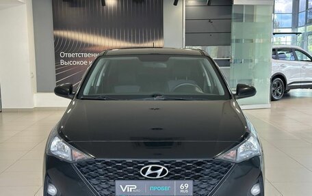 Hyundai Solaris II рестайлинг, 2020 год, 1 557 000 рублей, 2 фотография
