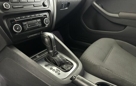 Volkswagen Jetta VI, 2012 год, 966 450 рублей, 13 фотография