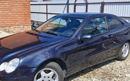 Mercedes-Benz C-Класс, 2004 год, 475 000 рублей, 1 фотография