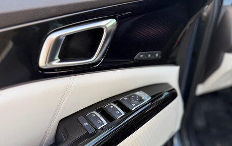 KIA Carnival, 2021 год, 3 900 000 рублей, 21 фотография