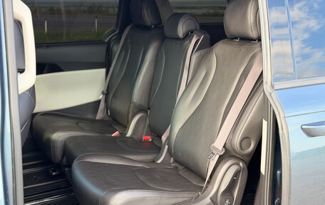 KIA Carnival, 2021 год, 3 900 000 рублей, 27 фотография