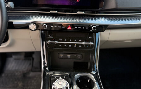 KIA Carnival, 2021 год, 3 900 000 рублей, 33 фотография