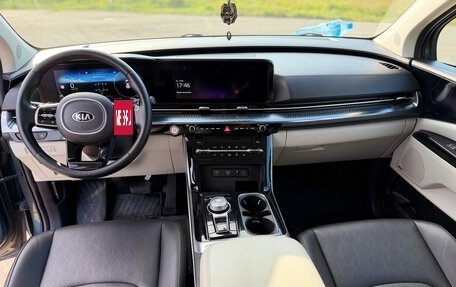 KIA Carnival, 2021 год, 3 900 000 рублей, 31 фотография
