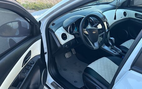 Chevrolet Cruze II, 2013 год, 830 000 рублей, 10 фотография