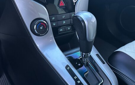Chevrolet Cruze II, 2013 год, 830 000 рублей, 13 фотография