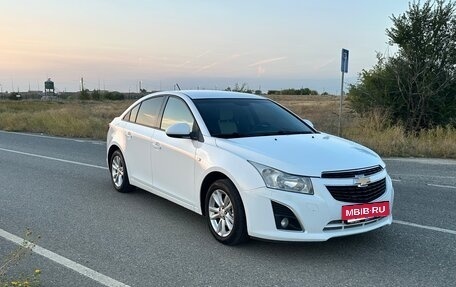 Chevrolet Cruze II, 2013 год, 830 000 рублей, 3 фотография