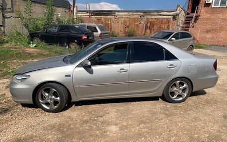 Toyota Camry V40, 2002 год, 750 000 рублей, 3 фотография