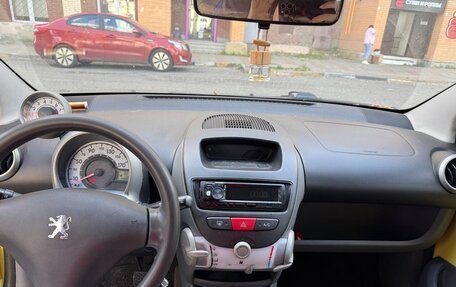 Peugeot 107 I рестайлинг, 2009 год, 300 000 рублей, 3 фотография