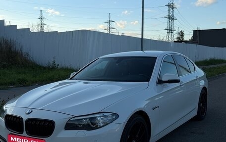 BMW 5 серия, 2016 год, 2 400 000 рублей, 3 фотография