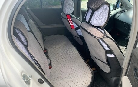 Toyota Vitz, 2010 год, 615 000 рублей, 8 фотография