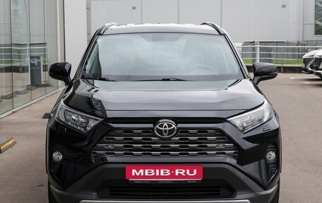 Toyota RAV4, 2020 год, 3 398 000 рублей, 2 фотография