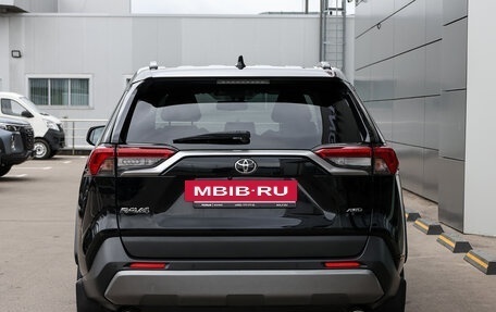 Toyota RAV4, 2020 год, 3 398 000 рублей, 6 фотография