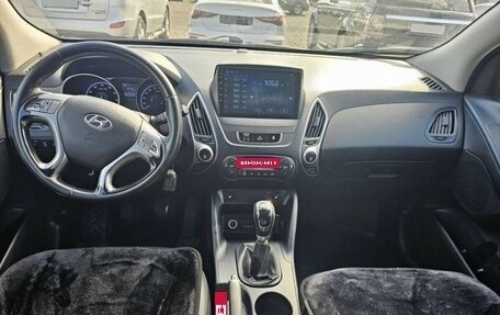 Hyundai ix35 I рестайлинг, 2010 год, 900 000 рублей, 8 фотография