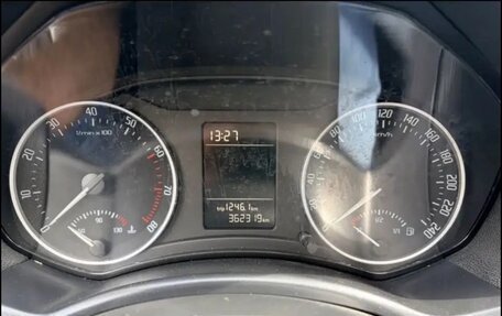 Skoda Octavia, 2010 год, 650 000 рублей, 2 фотография