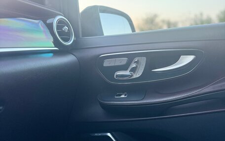 Mercedes-Benz V-Класс, 2016 год, 3 600 000 рублей, 8 фотография