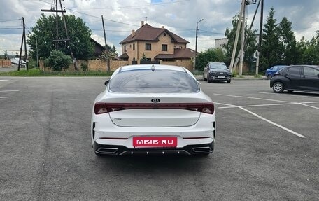 KIA K5, 2021 год, 2 100 000 рублей, 5 фотография