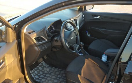 Hyundai Solaris II рестайлинг, 2018 год, 1 500 000 рублей, 8 фотография