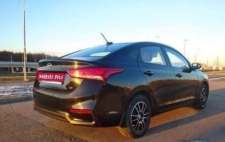 Hyundai Solaris II рестайлинг, 2018 год, 1 500 000 рублей, 2 фотография
