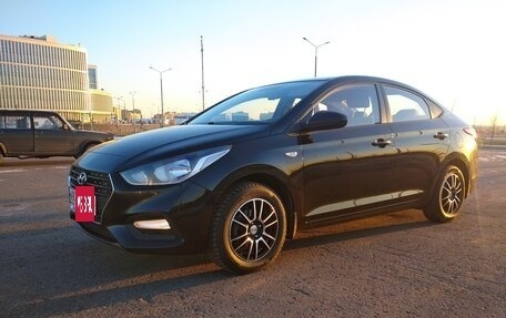 Hyundai Solaris II рестайлинг, 2018 год, 1 500 000 рублей, 6 фотография