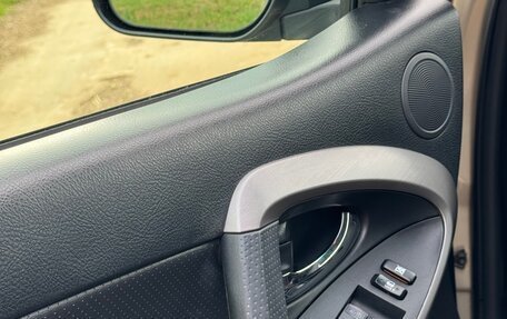 Toyota RAV4, 2006 год, 1 100 000 рублей, 20 фотография