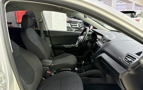 KIA Rio III рестайлинг, 2015 год, 1 299 000 рублей, 17 фотография