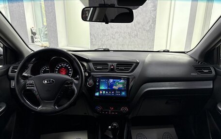 KIA Rio III рестайлинг, 2015 год, 1 299 000 рублей, 32 фотография