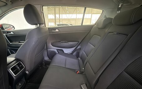 KIA Sportage IV рестайлинг, 2018 год, 1 870 000 рублей, 32 фотография