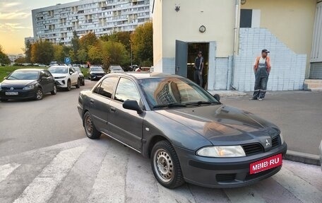 Mitsubishi Carisma I, 2003 год, 230 000 рублей, 3 фотография