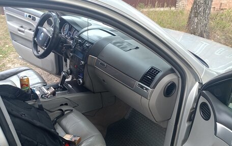 Volkswagen Touareg III, 2004 год, 1 000 000 рублей, 2 фотография