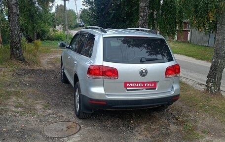Volkswagen Touareg III, 2004 год, 1 000 000 рублей, 10 фотография