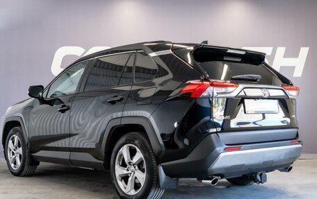 Toyota RAV4, 2021 год, 3 400 000 рублей, 2 фотография