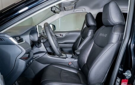 Toyota RAV4, 2021 год, 3 400 000 рублей, 13 фотография