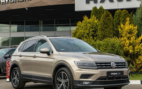 Volkswagen Tiguan II, 2017 год, 2 188 000 рублей, 2 фотография