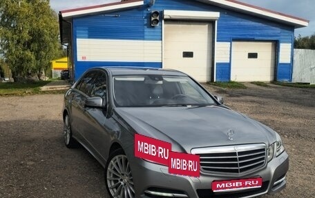 Mercedes-Benz E-Класс, 2012 год, 1 800 000 рублей, 1 фотография