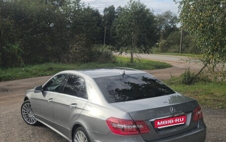 Mercedes-Benz E-Класс, 2012 год, 1 800 000 рублей, 4 фотография