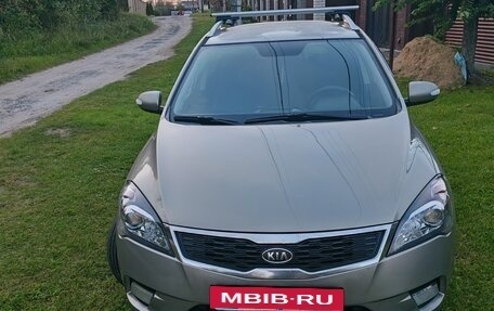 KIA cee'd I рестайлинг, 2010 год, 900 000 рублей, 3 фотография