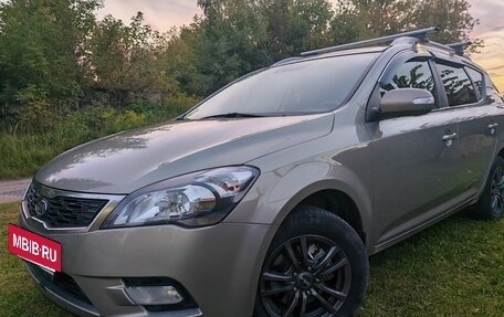 KIA cee'd I рестайлинг, 2010 год, 900 000 рублей, 7 фотография